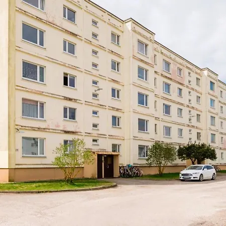 Kitse 26 , Self Check-in, Free Parking Appartement Pärnu